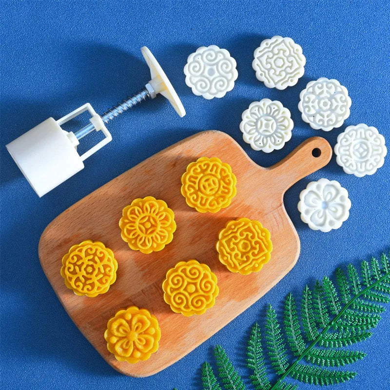 6pcs/set Flower Shaped Cake Mold Hand Pressure Fondant Moon