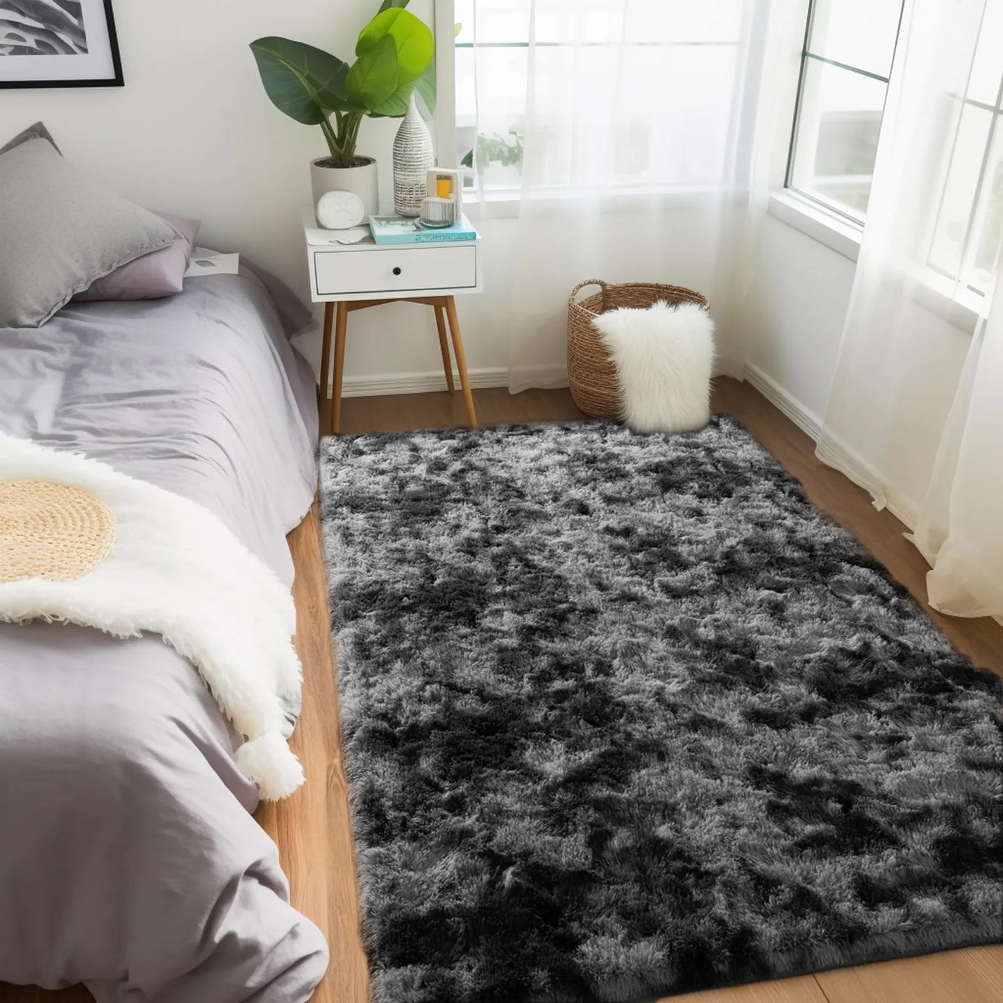.Minimalist Style .Fluffy And Slip-Resistant.