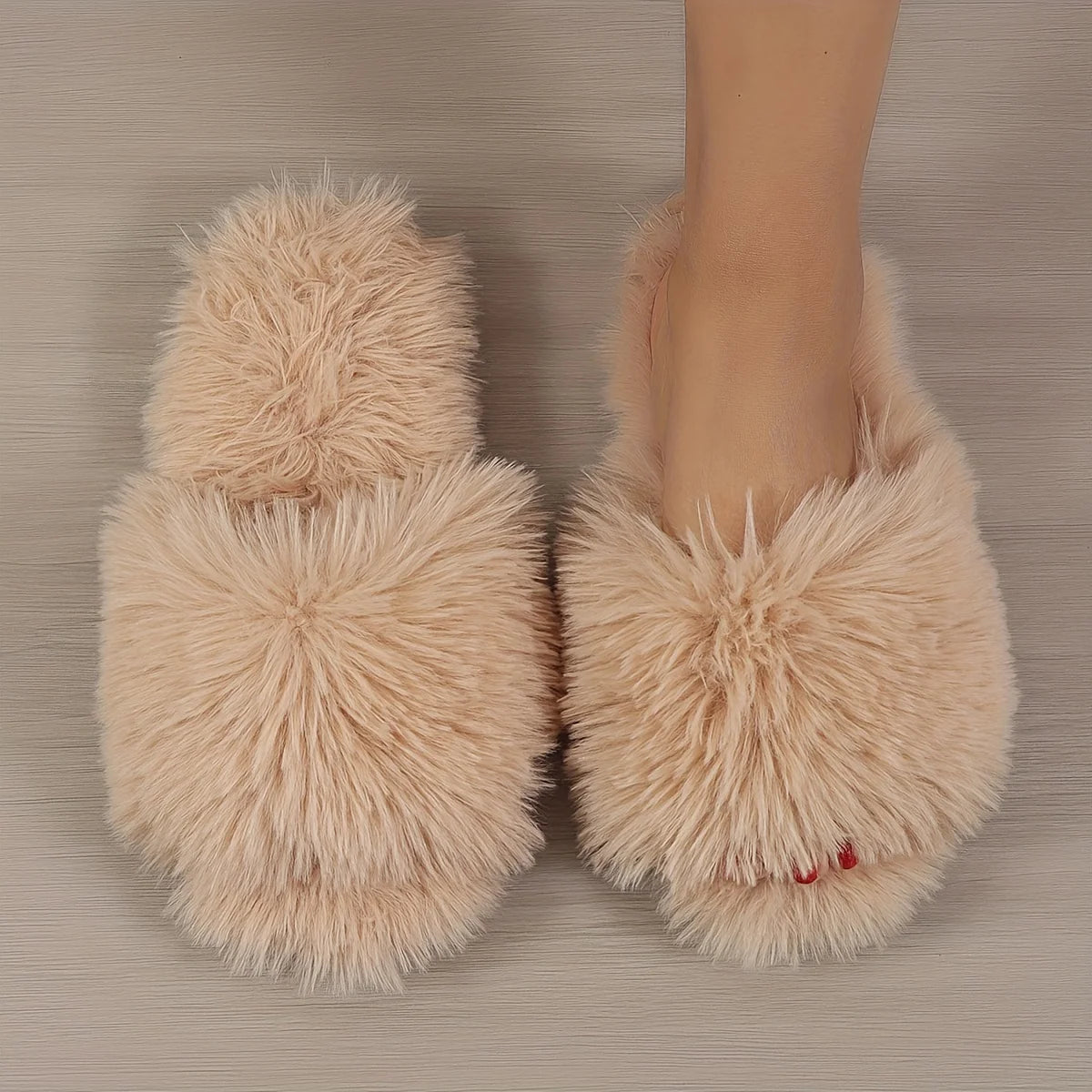 Women Plush Slippers All‑Season Cozy Indoor Home Shoes.