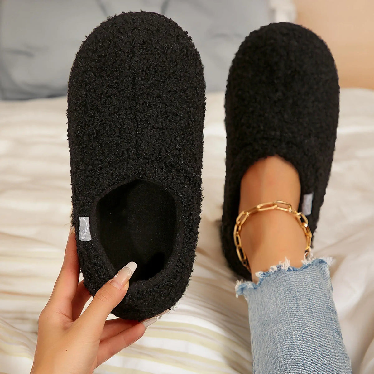 Women's Fuzzy Memory Foam Slippers Warm Cozy .